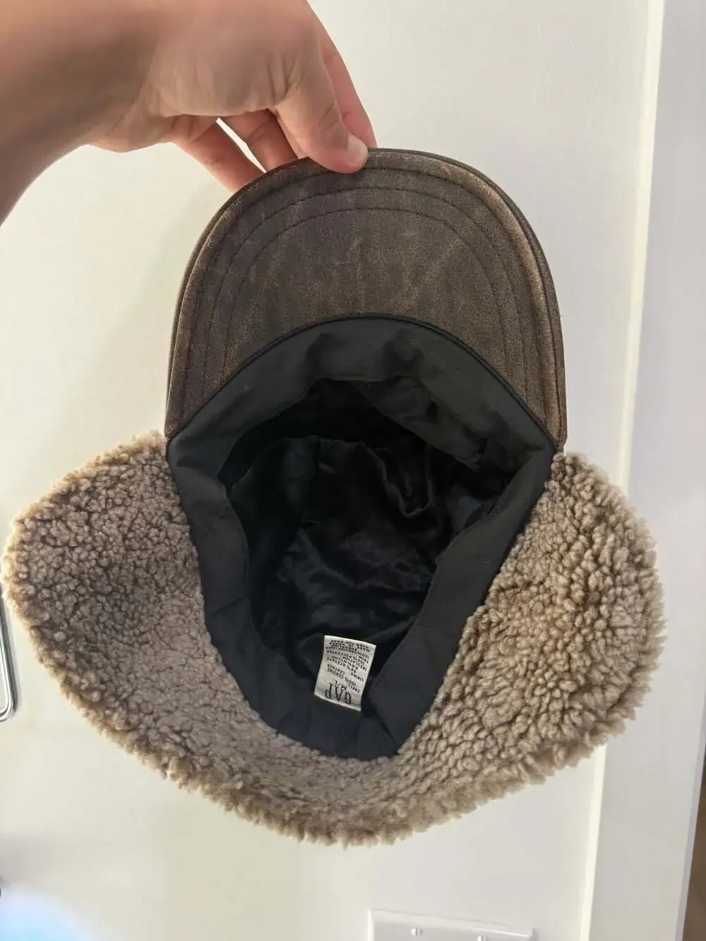 Vintage GAP Genuine Leather Shearling Lined Earflap Cap M/L